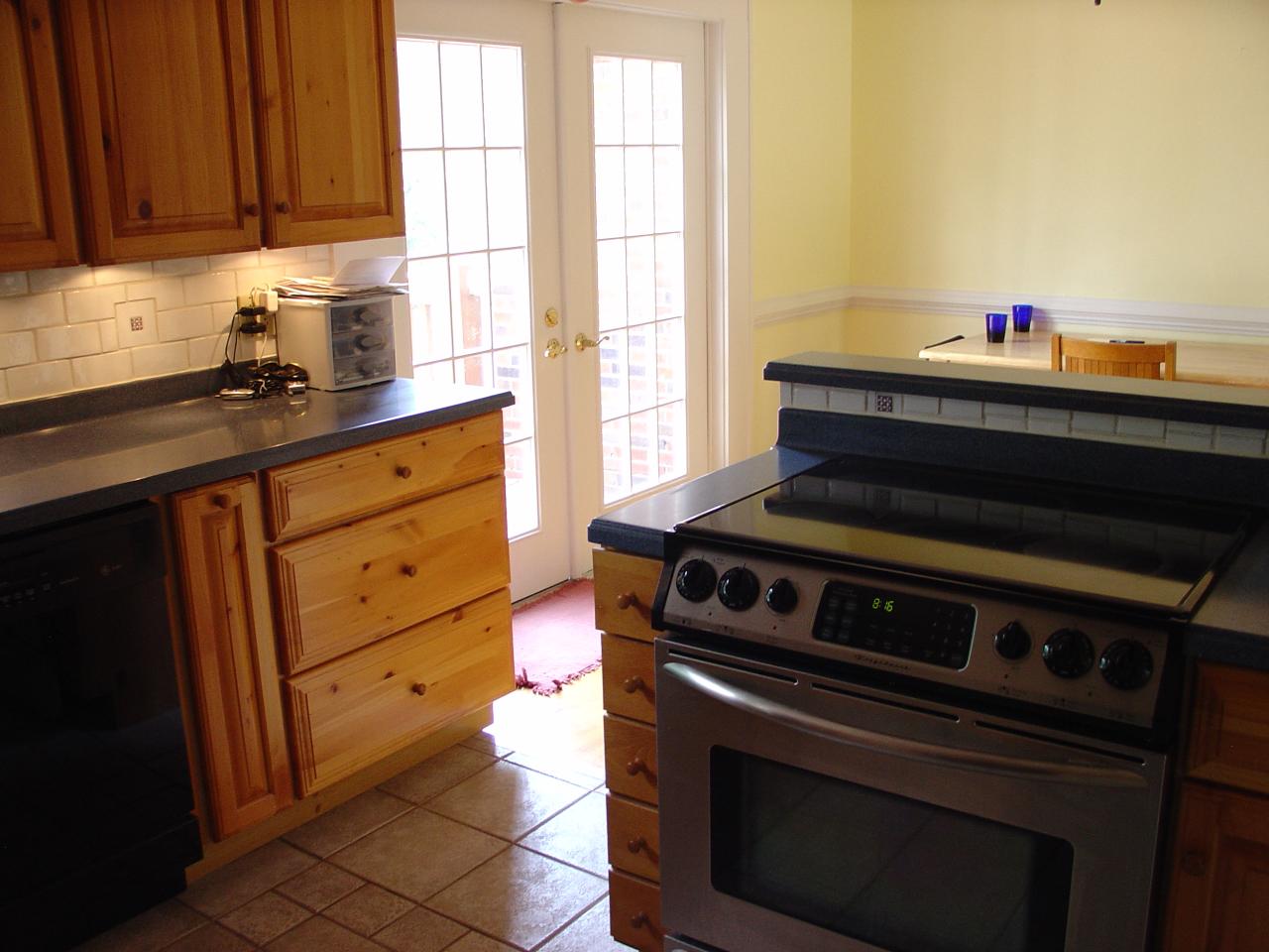 3546 Grandin Road Southwest Roanoke, VA 24018 - Photo 2 of 21 New Kitchen With Corian Counters