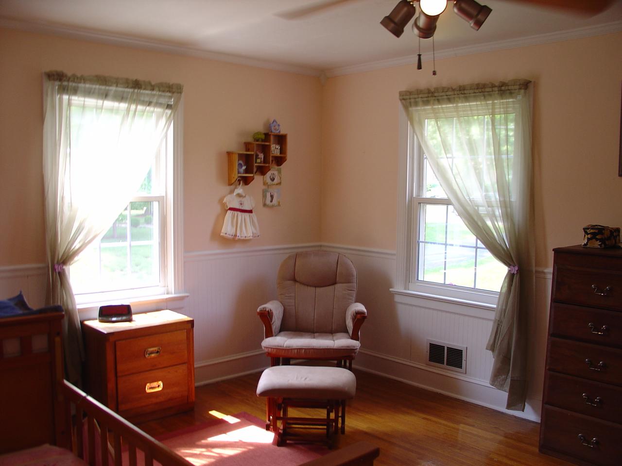 3546 Grandin Road Southwest Roanoke, VA 24018 - Photo 10 of 21 Second Bedroom On The Living Level
