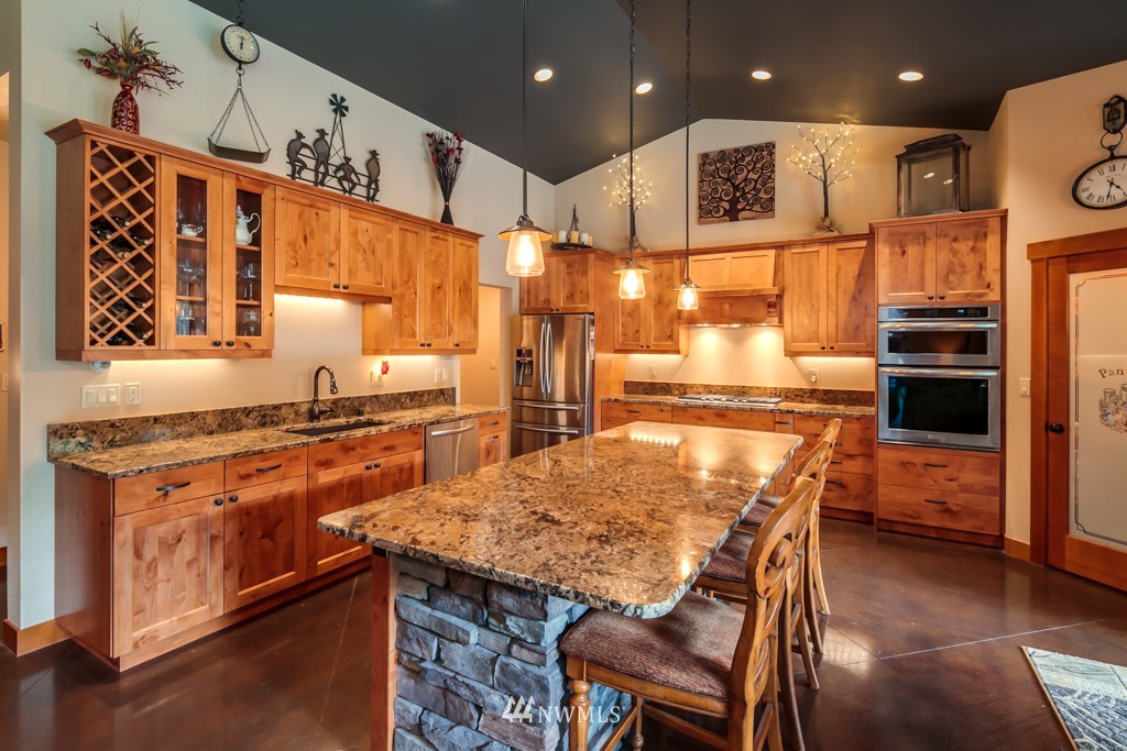 2460 Goshen Road Bellingham, WA 98226 - Photo 6 of 25