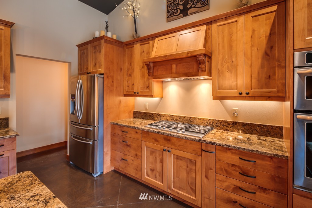 2460 Goshen Road Bellingham, WA 98226 - Photo 8 of 25
