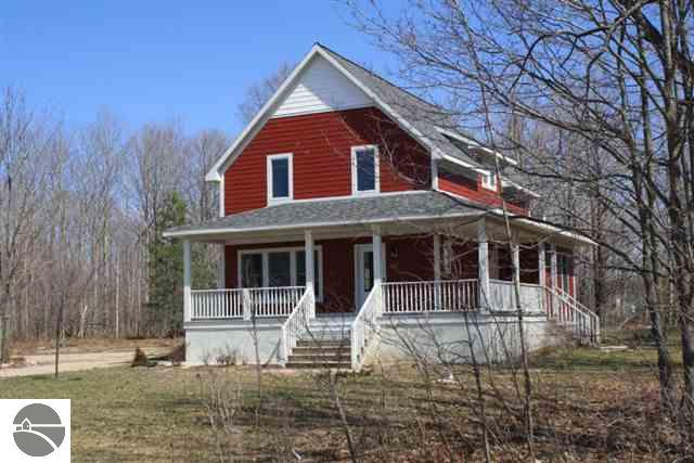 975 South Weldon Road Beulah, MI 49617 - Photo 1 of 15 1712841.JPG
