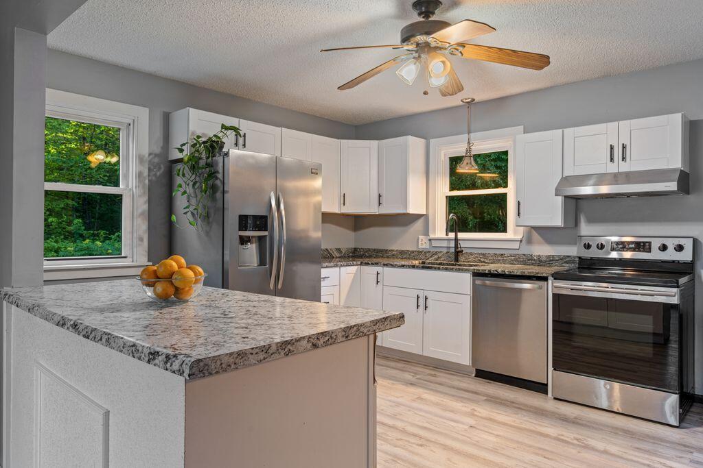 161 Davis Road Fairfield, ME 04937 - Photo 7 of 40 7
