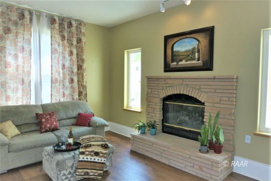 2317 South Del Rosa Drive Ridgecrest, CA 93555 - Photo 3 of 35 Gallery Image 3