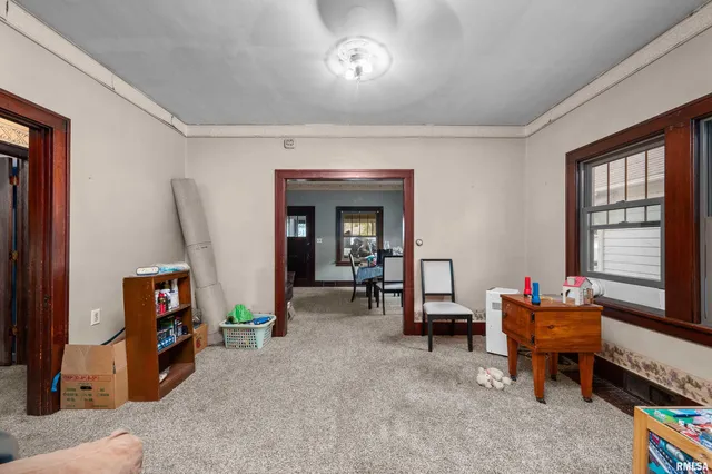 $102,900 | 1706 29th Street, Rock Island, IL 61201