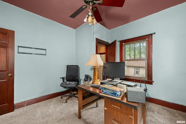 $102,900 | 1706 29th Street, Rock Island, IL 61201