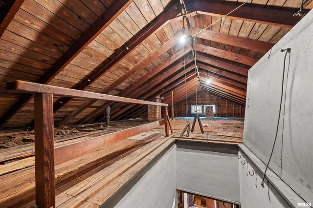 $102,900 | 1706 29th Street, Rock Island, IL 61201