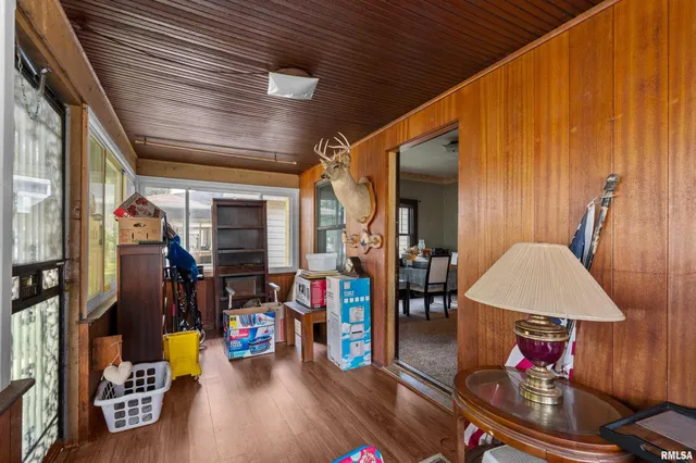 $102,900 | 1706 29th Street, Rock Island, IL 61201