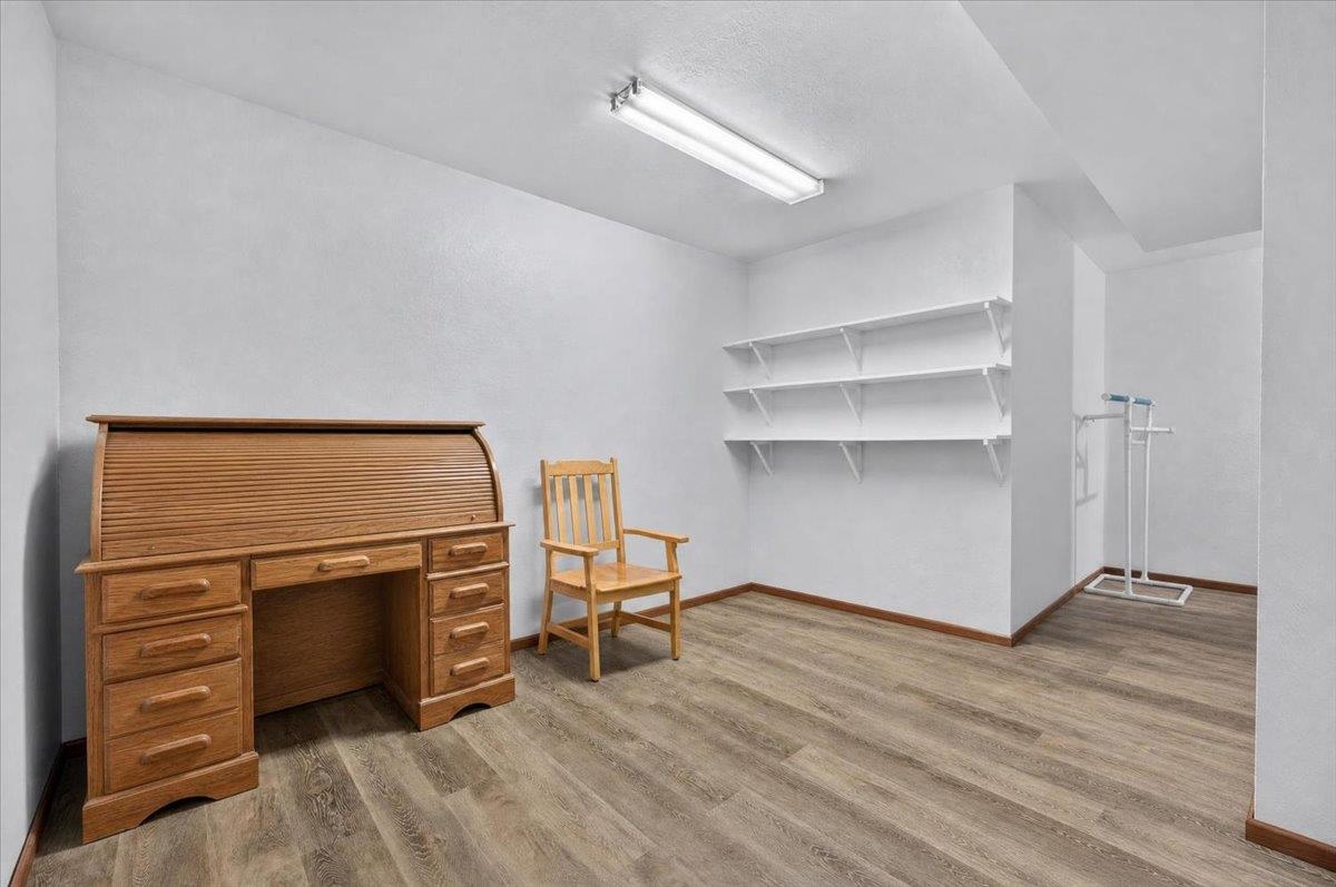 4504 East Lane Park Road Mead, WA 99021 - Photo 31 of 50 Gallery Image 31
