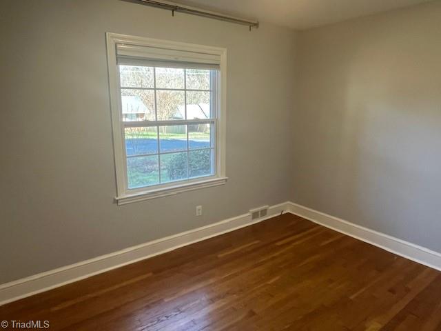 1224 Pinebluff Road Winston-Salem, NC 27103 - Photo 14 of 28 Gallery Image 14