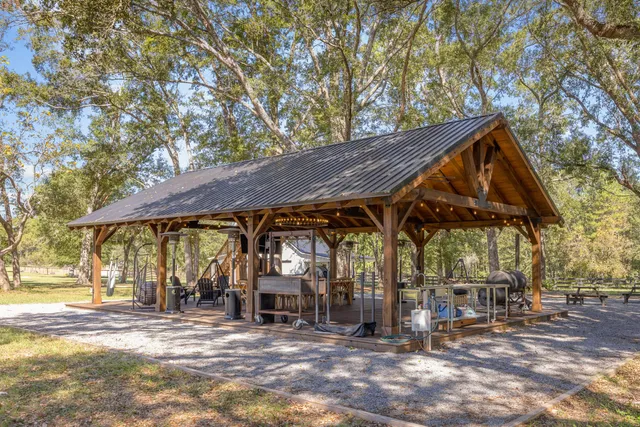 $3,250,000 | 13796 Highway 81, Ponce de Leon, FL 32455