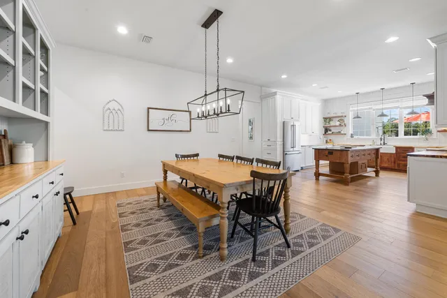 $3,250,000 | 13796 Highway 81, Ponce de Leon, FL 32455