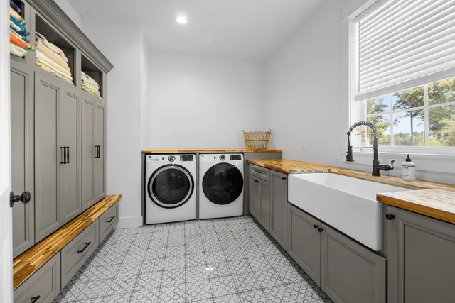 $3,250,000 | 13796 Highway 81, Ponce de Leon, FL 32455