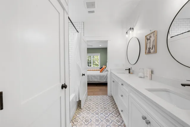 $3,250,000 | 13796 Highway 81, Ponce de Leon, FL 32455