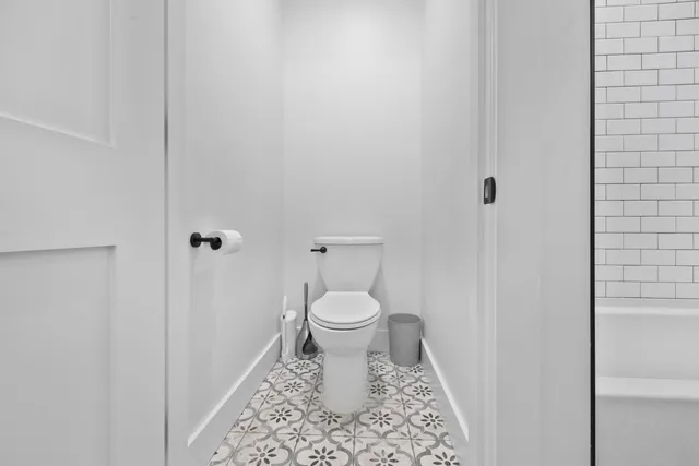 $3,250,000 | 13796 Highway 81, Ponce de Leon, FL 32455