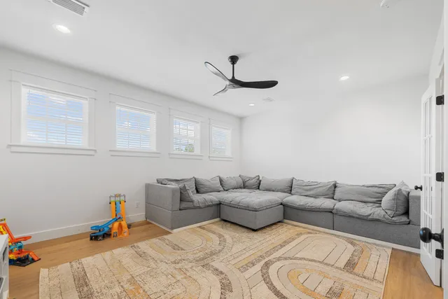 $3,250,000 | 13796 Highway 81, Ponce de Leon, FL 32455