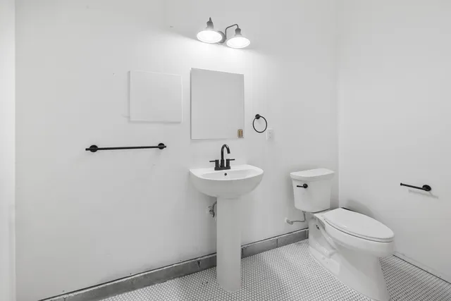 $3,250,000 | 13796 Highway 81, Ponce de Leon, FL 32455