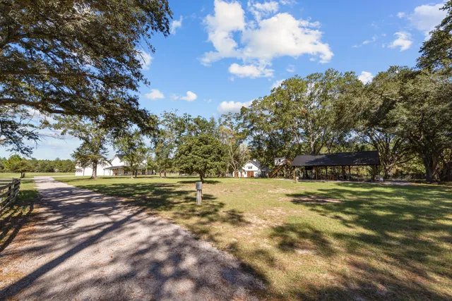 $3,250,000 | 13796 Highway 81, Ponce de Leon, FL 32455