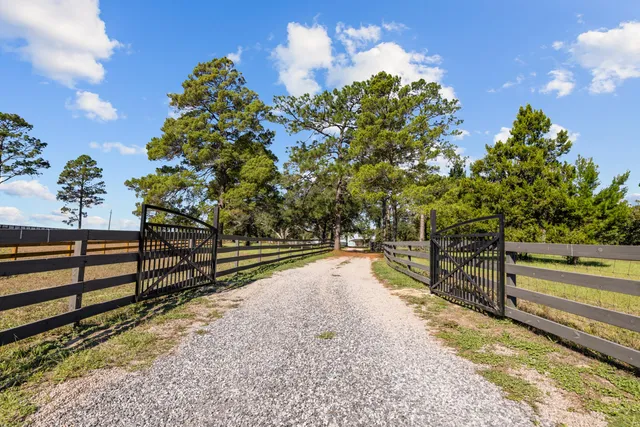 $3,250,000 | 13796 Highway 81, Ponce de Leon, FL 32455