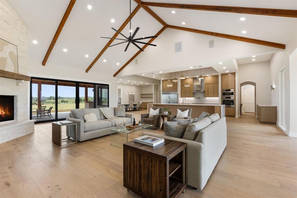 6505 County Road 1126B Godley, TX 76044 - Photo 4 of 39