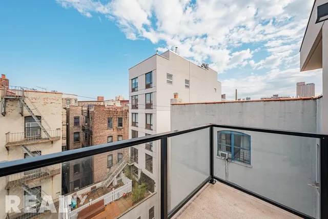 $855,000 | 127 West 112th Street, Unit 6E | Harlem