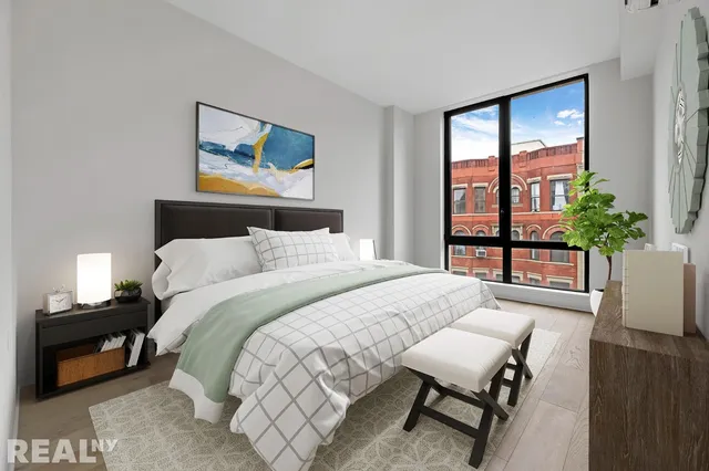 $855,000 | 127 West 112th Street, Unit 6E | Harlem