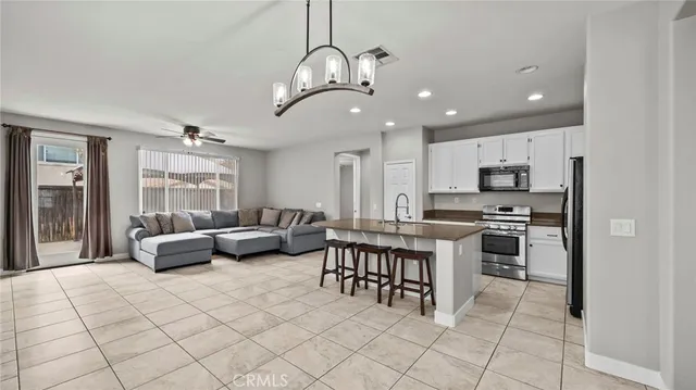 $2,900 | 16500 Badalona Street, Lake Elsinore, CA 92530