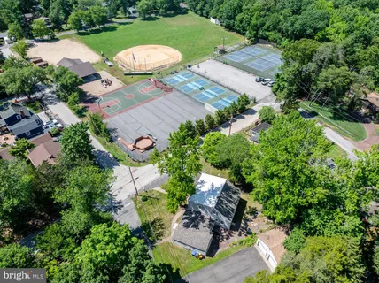 $550,000 | 125 Iroquois Trail, Medford Lakes, NJ 08055