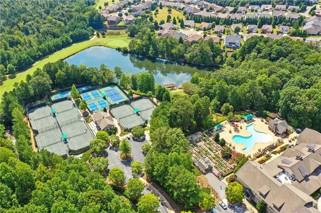 $539,900 | 626 Laurel Crossing, Canton, GA 30114