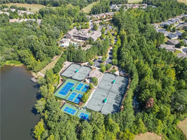 $539,900 | 626 Laurel Crossing, Canton, GA 30114