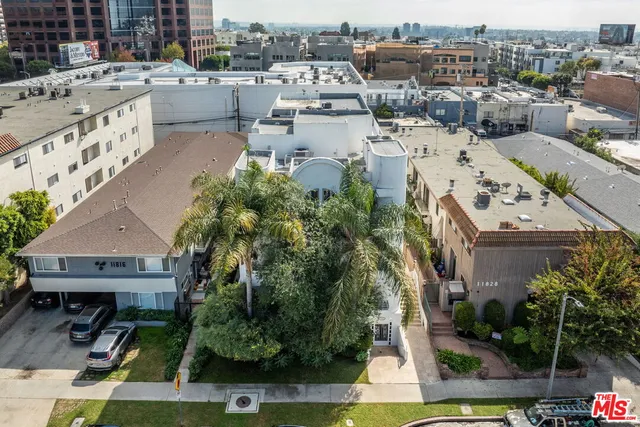 a picture of city view