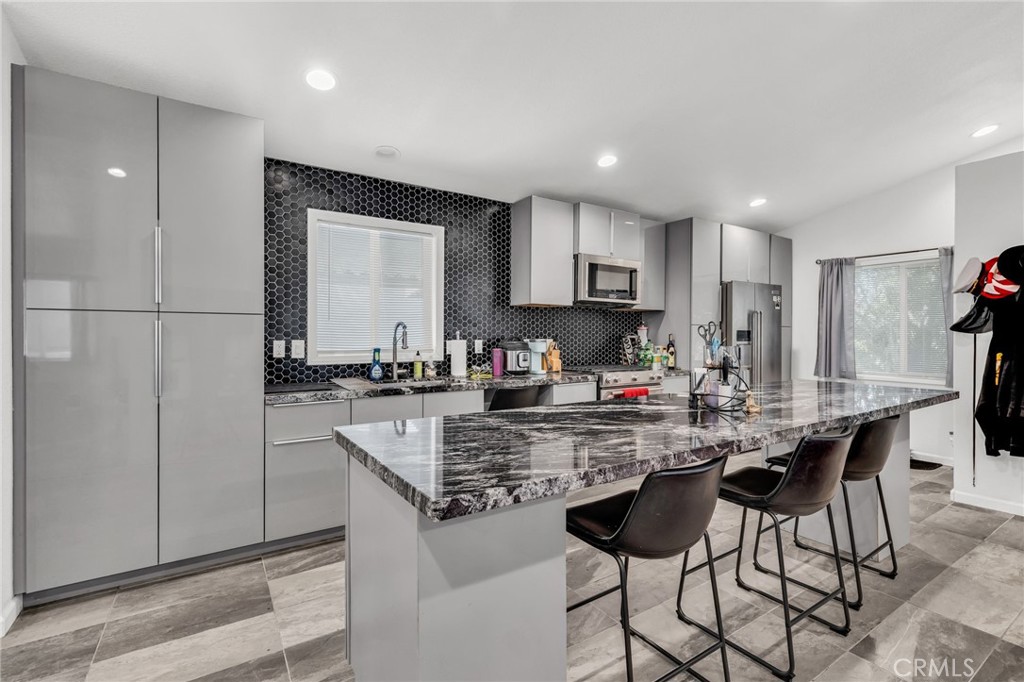 80 Huntington Street, Unit 424 Huntington Beach, CA 92648 - Photo 11 of 25