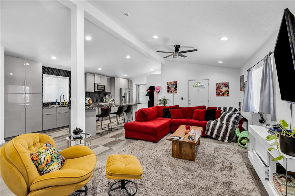 80 Huntington Street, Unit 424 Huntington Beach, CA 92648 - Photo 9 of 25