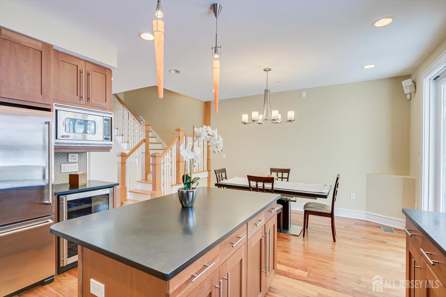 8707 Churchill Road Edgewater, NJ 07020 - Photo 22 of 59