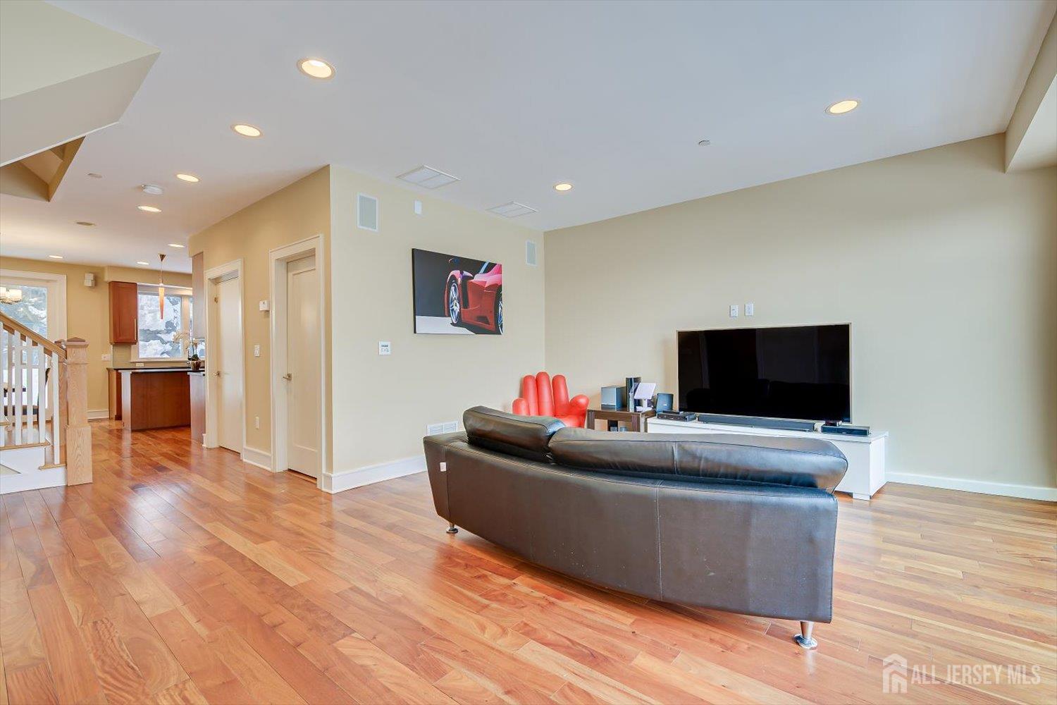 8707 Churchill Road Edgewater, NJ 07020 - Photo 9 of 59