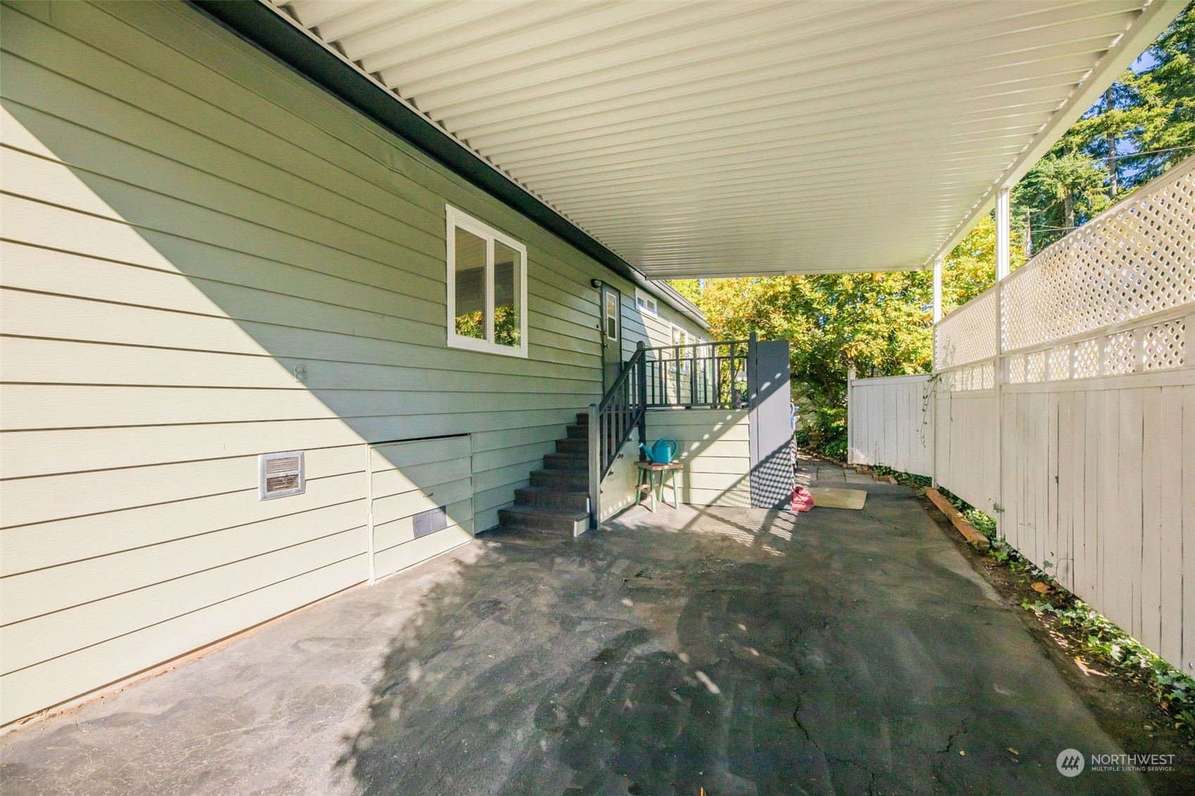 23708 Locust Way, Unit 15B Bothell, WA 98021 - Photo 24 of 40 Gallery Image 24