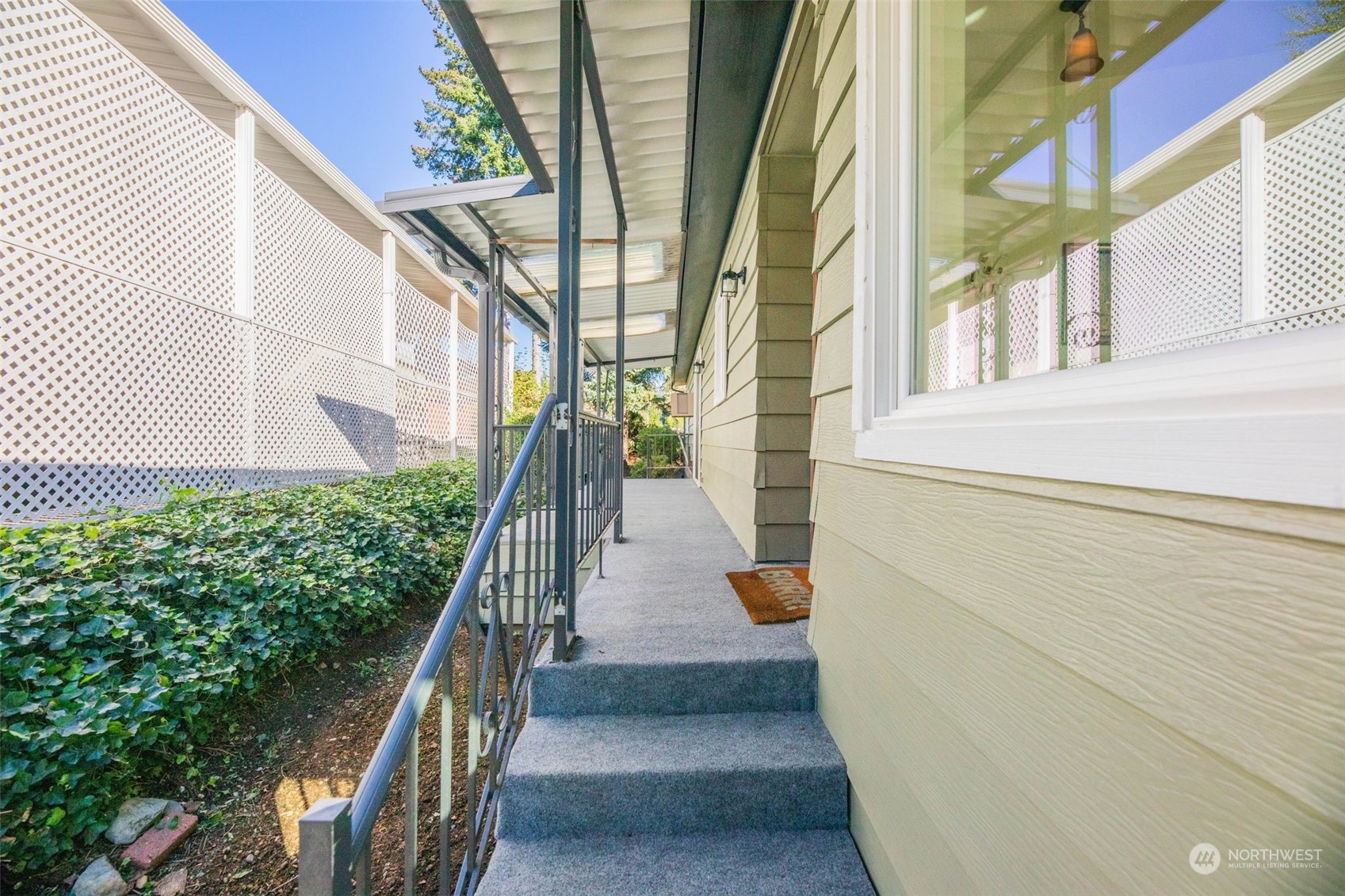 23708 Locust Way, Unit 15B Bothell, WA 98021 - Photo 29 of 40 Gallery Image 29