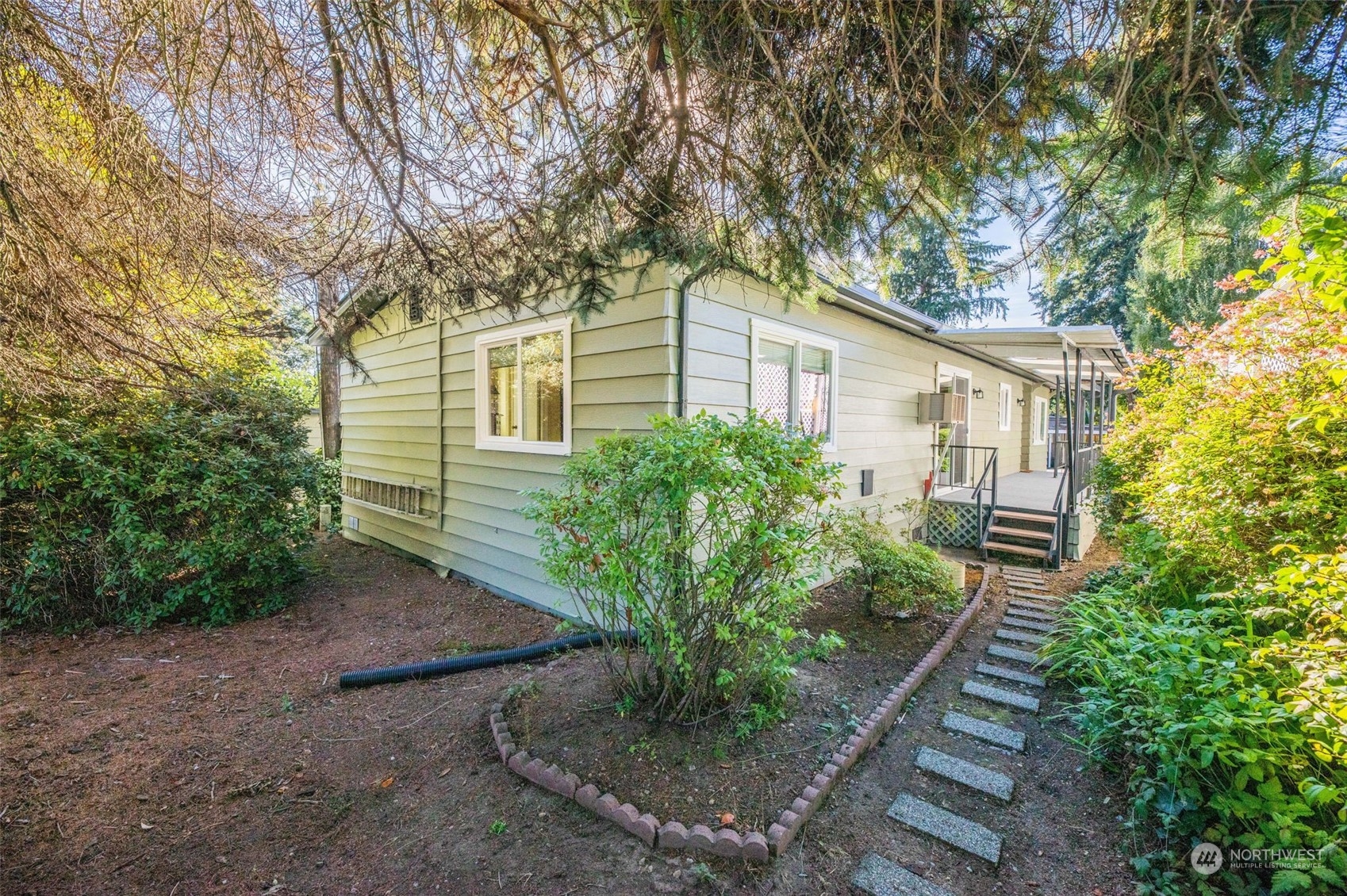 23708 Locust Way, Unit 15B Bothell, WA 98021 - Photo 33 of 40 Gallery Image 33