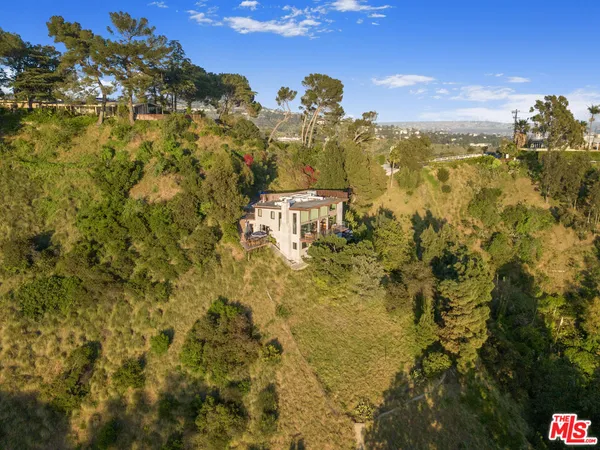 $19,500 | 1735 Summitridge Drive, Beverly Hills, CA 90210