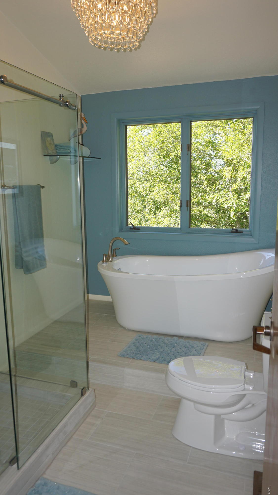 80 Reeves Circle Yachats, OR 97498 - Photo 14 of 30 Master Bath