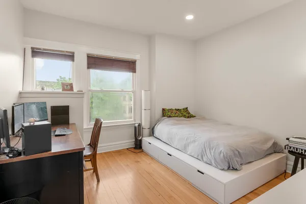 $9,800 | 5415 North Wayne Avenue, Chicago, IL 60640