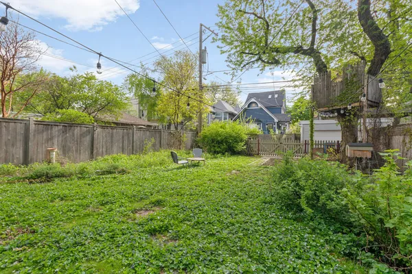 $9,800 | 5415 North Wayne Avenue, Chicago, IL 60640