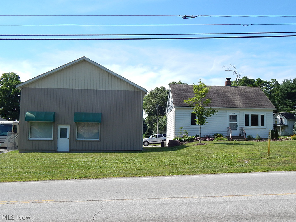 7962 Wadsworth Road Wadsworth, OH 44281 - Photo 1 of 20