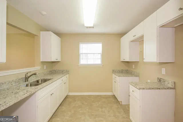 $2,095 | 1269 Creekview Circle, Riverdale, GA 30296