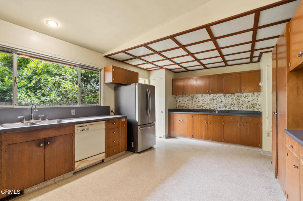 1580 Old House Road Pasadena, CA 91107 - Photo 16 of 51 027