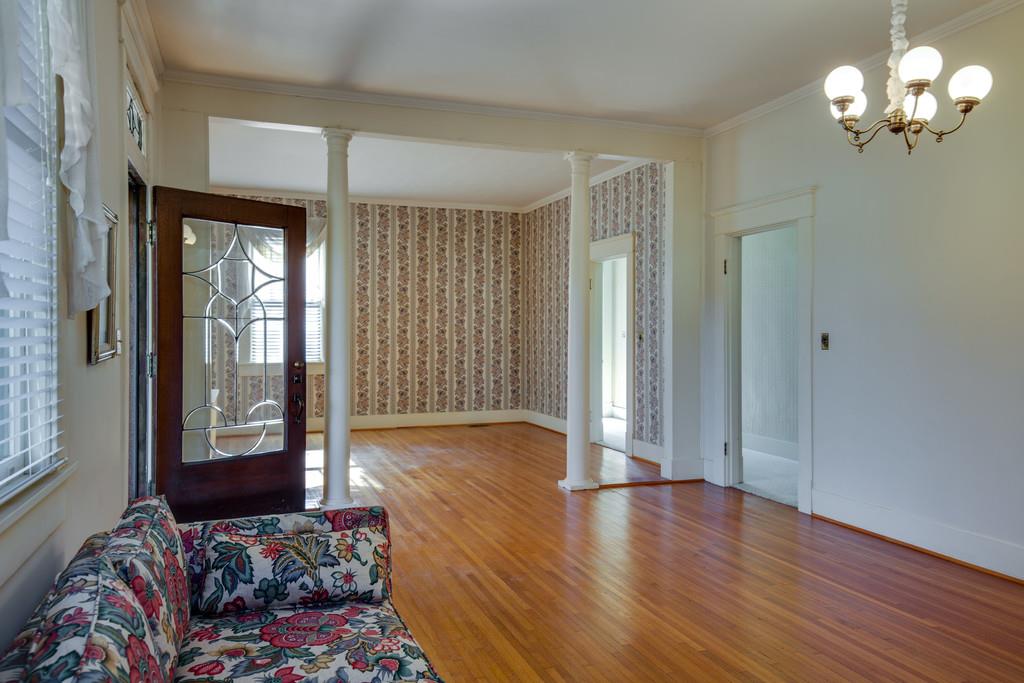 323 North Garner Street Springfield, TN 37172 - Photo 5 of 30 Gallery Image 5