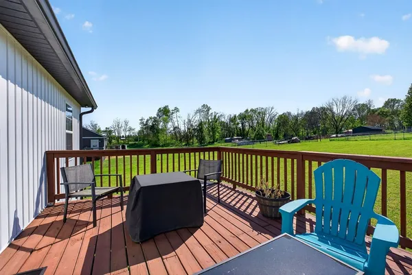 $325,000 | 8664 Old Kentucky Road, Sparta, TN 38583