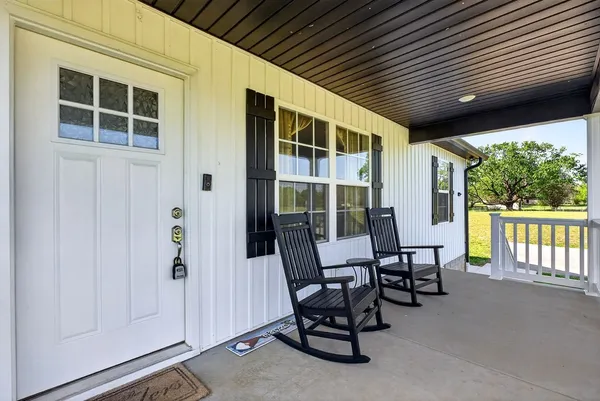 $325,000 | 8664 Old Kentucky Road, Sparta, TN 38583