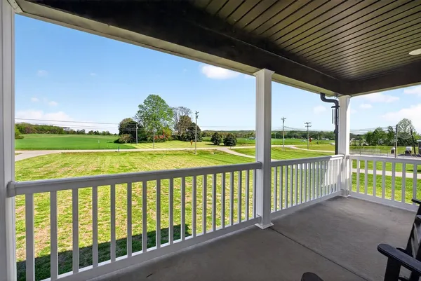 $325,000 | 8664 Old Kentucky Road, Sparta, TN 38583
