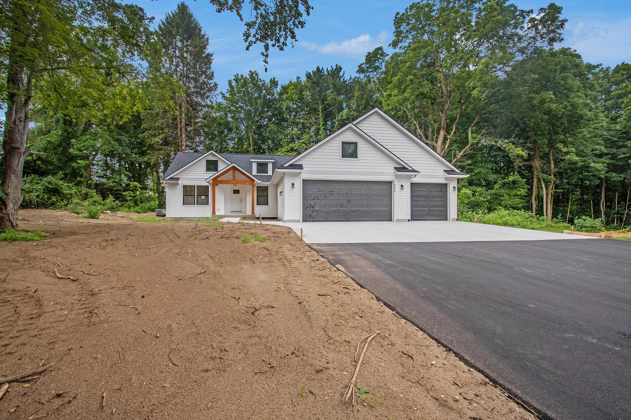 5804 Hunters Ridge Fennville, MI 49408 - Photo 3 of 30 002_fm_ndp_30_490