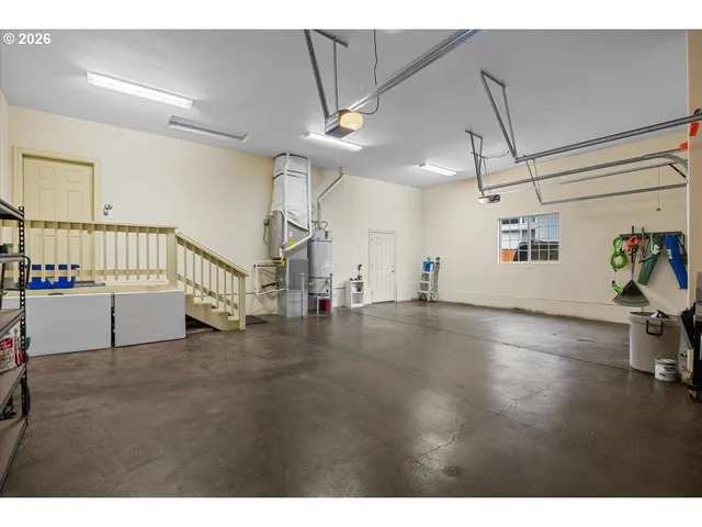 $660,000 | 1700 Northwest Avery Street, Roseburg, OR 97471